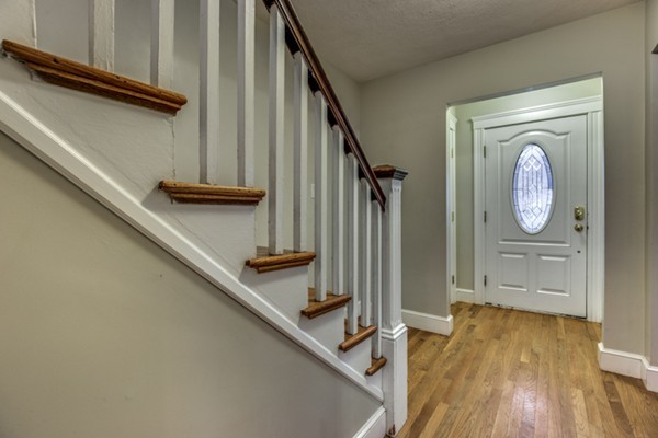 118 Derby Road Melrose, MA 02176 - Photo 6 of 30 Gallery Image 6