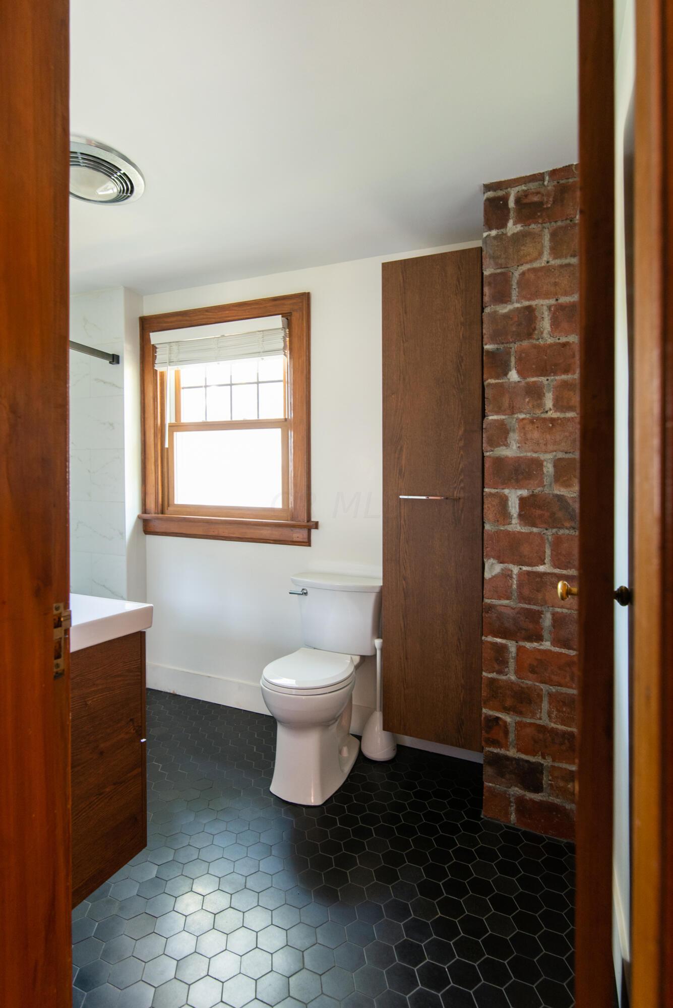 205 South Cassingham Road Columbus, OH 43209 - Photo 38 of 58 DSC_4887