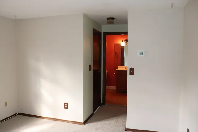 $289,000 | 9 Tanner Crossing, Unit 9, Wethersfield, CT 06109