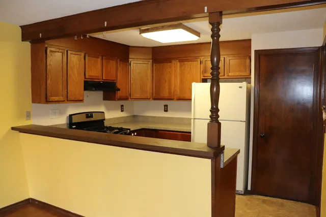 $289,000 | 9 Tanner Crossing, Unit 9, Wethersfield, CT 06109