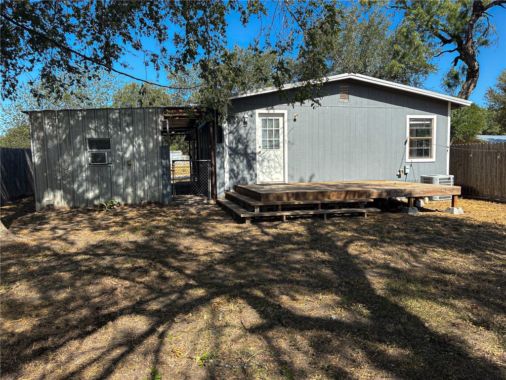Undisclosed Address Three Rivers, TX 78071 - Photo 8 of 12
