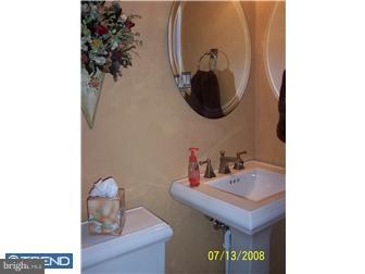 505 Warren Road West Chester, PA 19382 - Photo 5 of 10 Bathroom