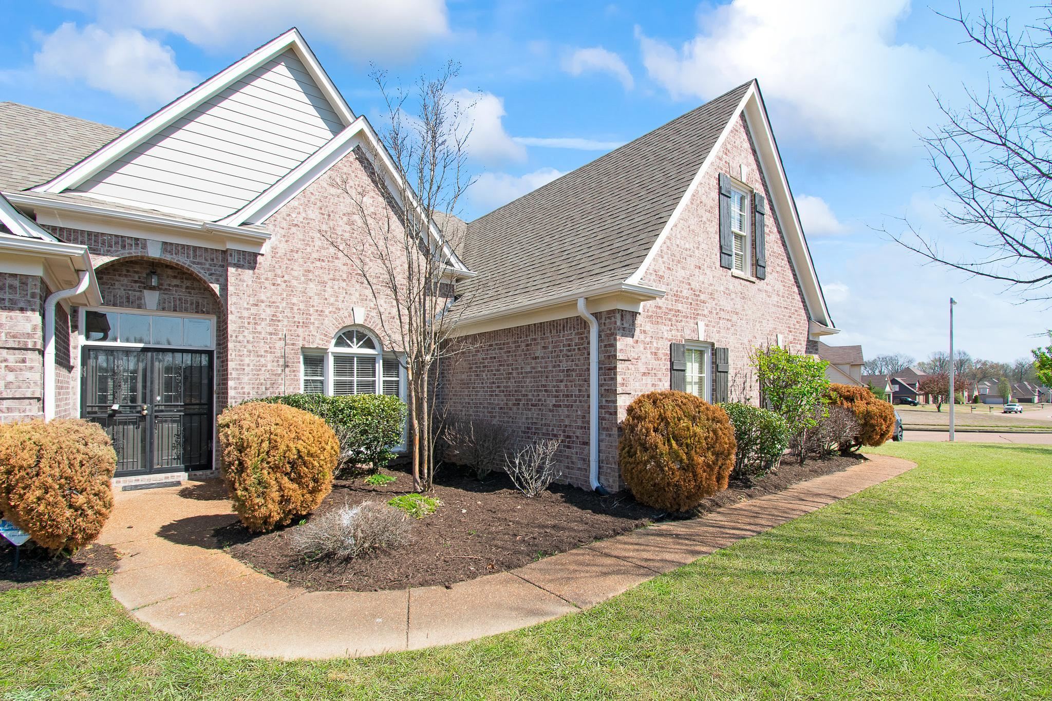 6024 Maher Trail Bartlett, TN 38135 - Photo 6 of 25 a view of a house with a yard