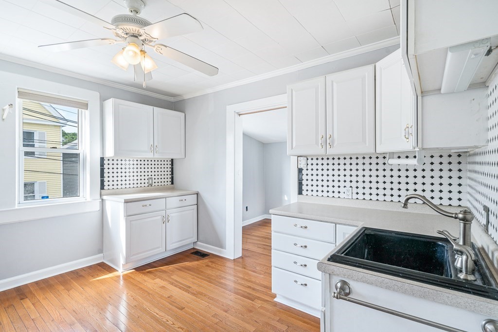 95 South Highland Street Lowell, MA 01852 - Photo 3 of 29