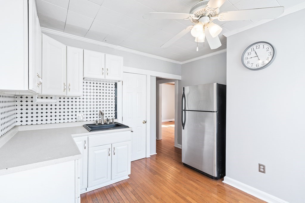 95 South Highland Street Lowell, MA 01852 - Photo 6 of 29
