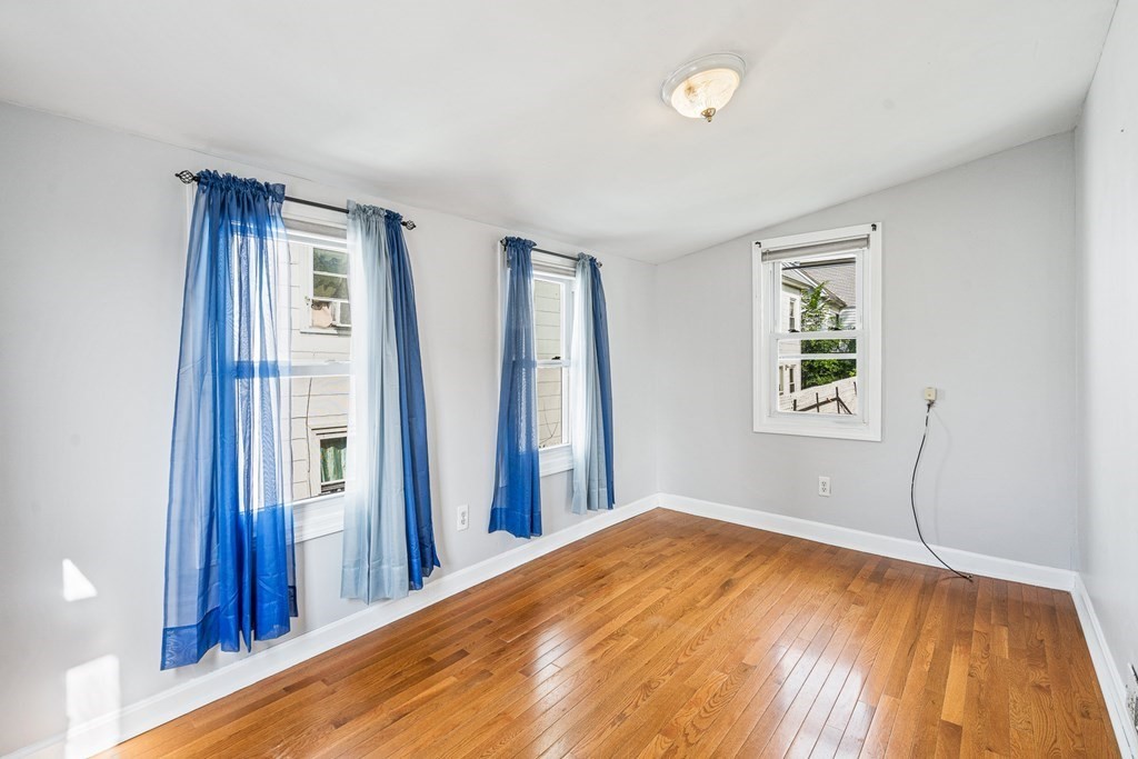 95 South Highland Street Lowell, MA 01852 - Photo 9 of 29