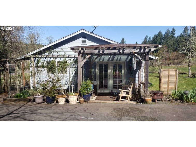 84693 Sarvis Berry Lane Eugene, OR 97405 - Photo 2 of 30