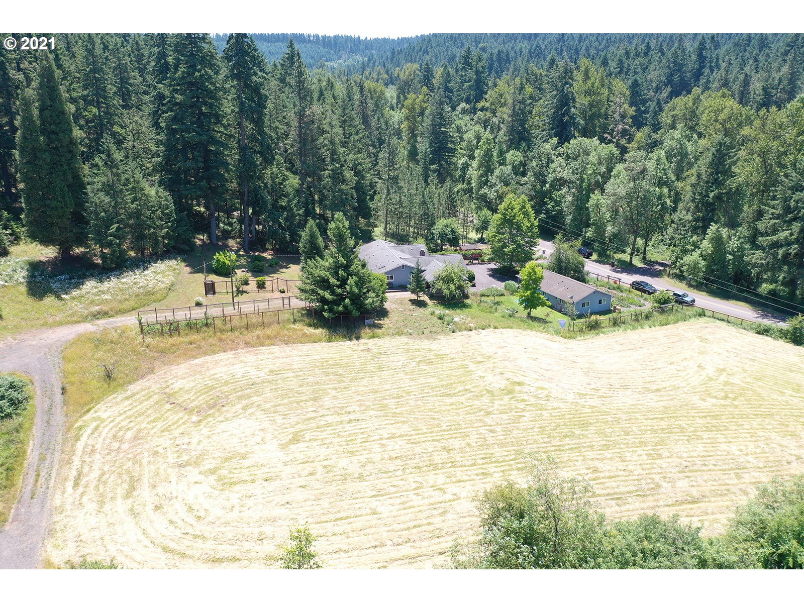 84693 Sarvis Berry Lane Eugene, OR 97405 - Photo 12 of 30