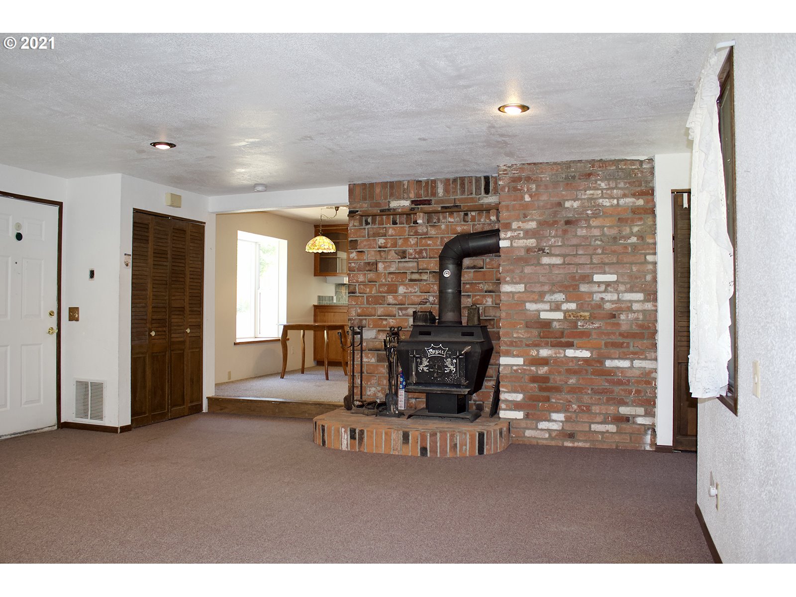 84693 Sarvis Berry Lane Eugene, OR 97405 - Photo 14 of 30