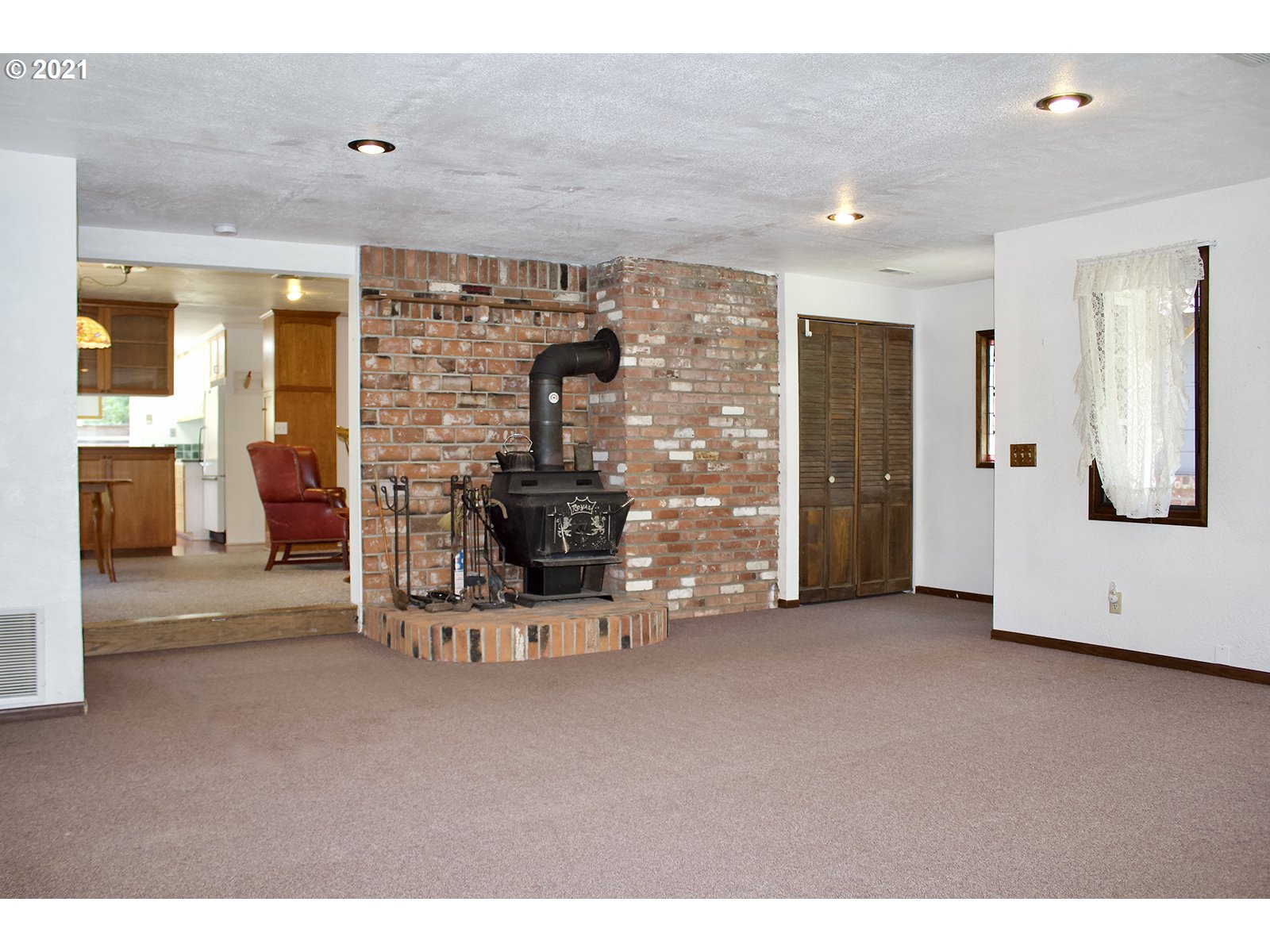 84693 Sarvis Berry Lane Eugene, OR 97405 - Photo 15 of 30