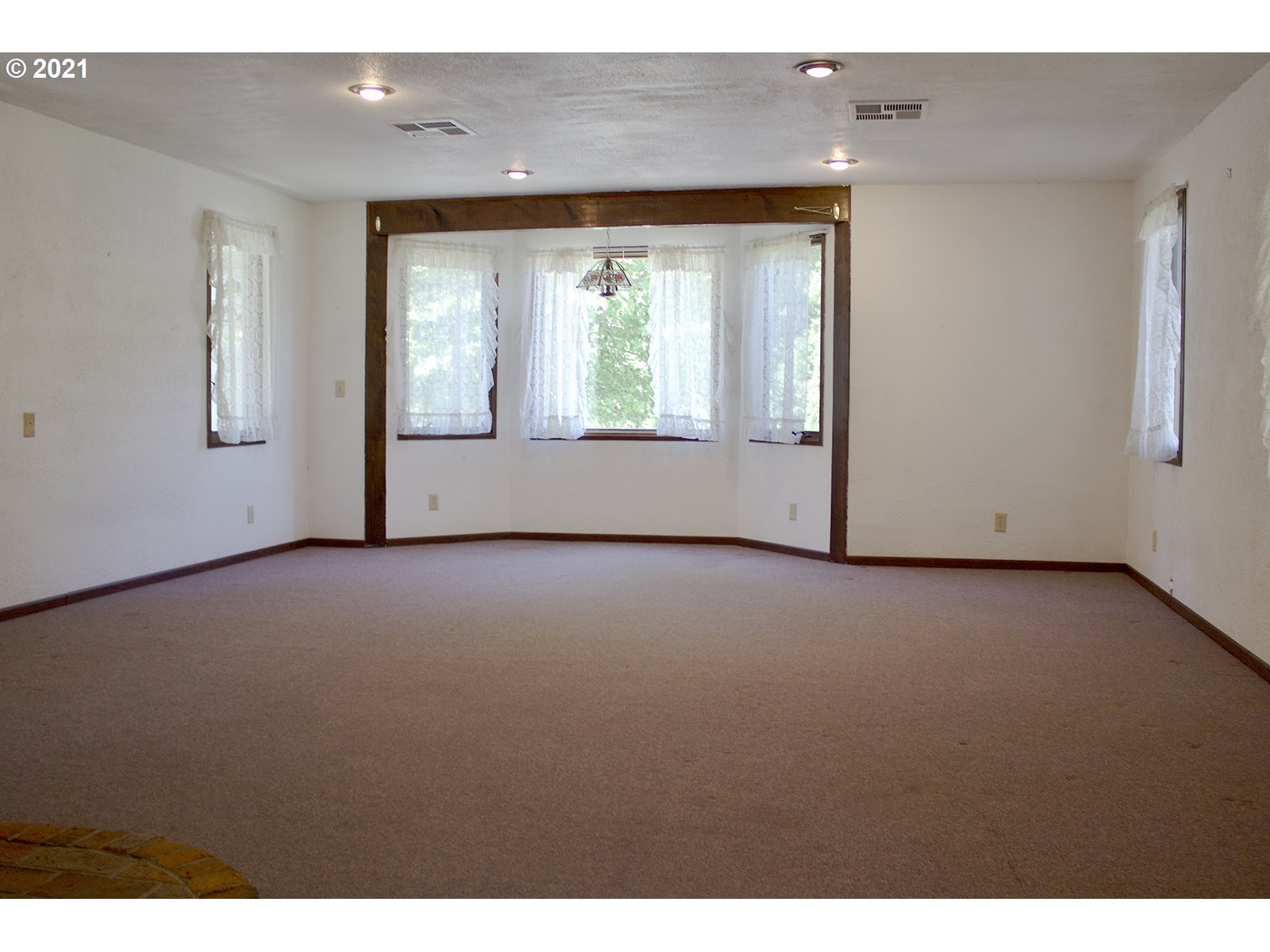 84693 Sarvis Berry Lane Eugene, OR 97405 - Photo 16 of 30