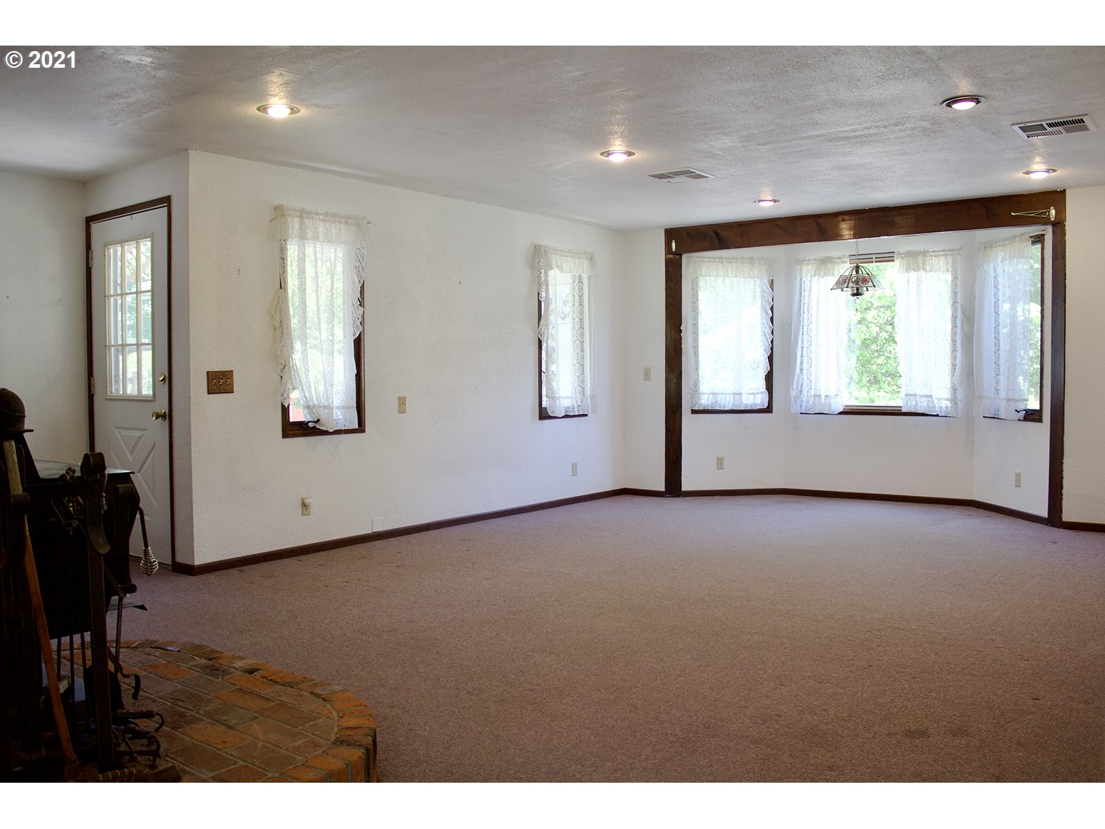 84693 Sarvis Berry Lane Eugene, OR 97405 - Photo 17 of 30