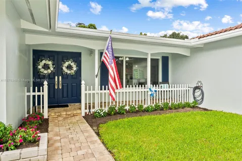 $839,000 | 1180 Southwest 17th Street, Boca Raton, FL 33486