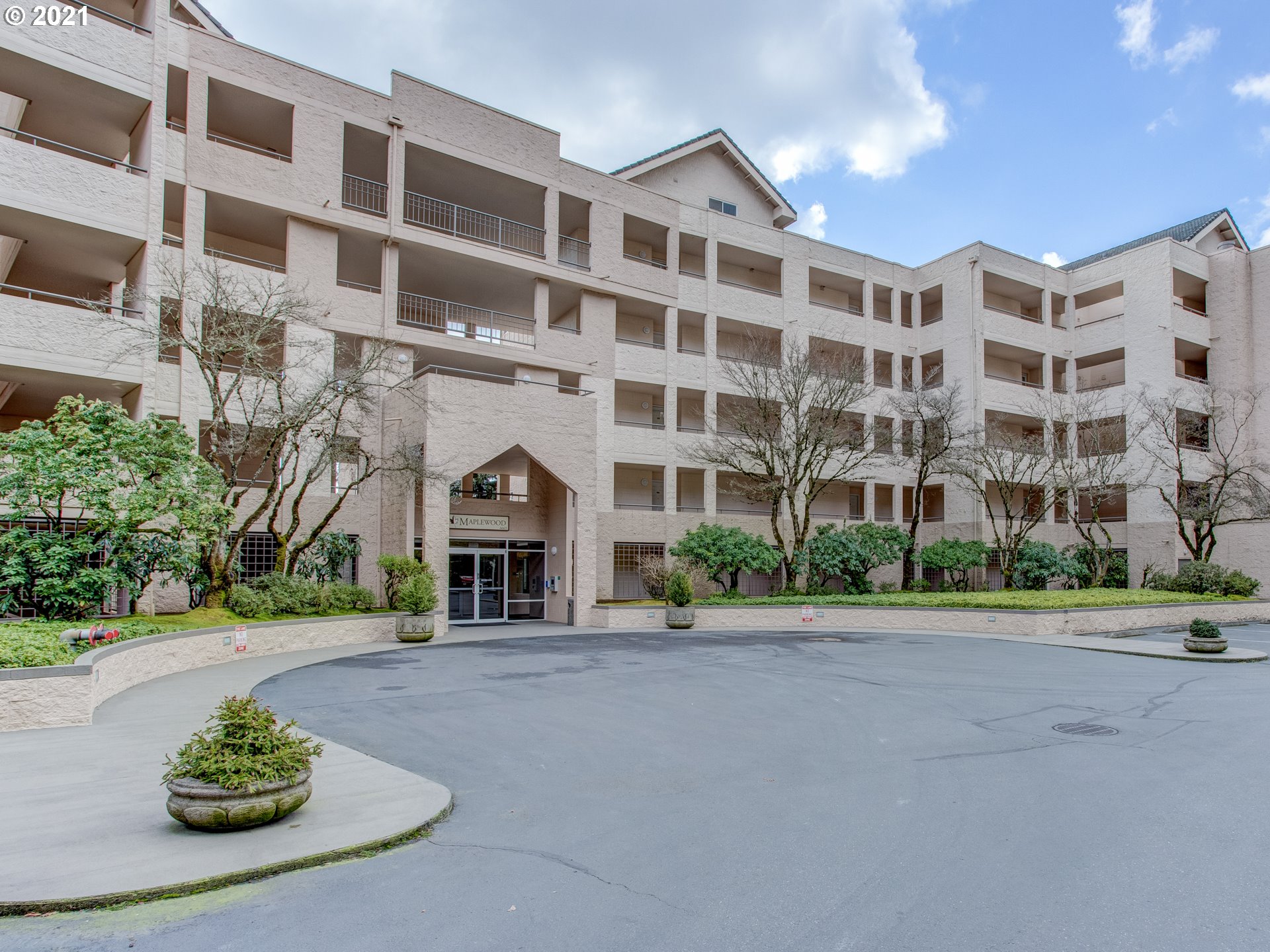 6665 West Burnside Road, Unit 451 Portland, OR 97225 - Photo 1 of 32 Gallery Image 1