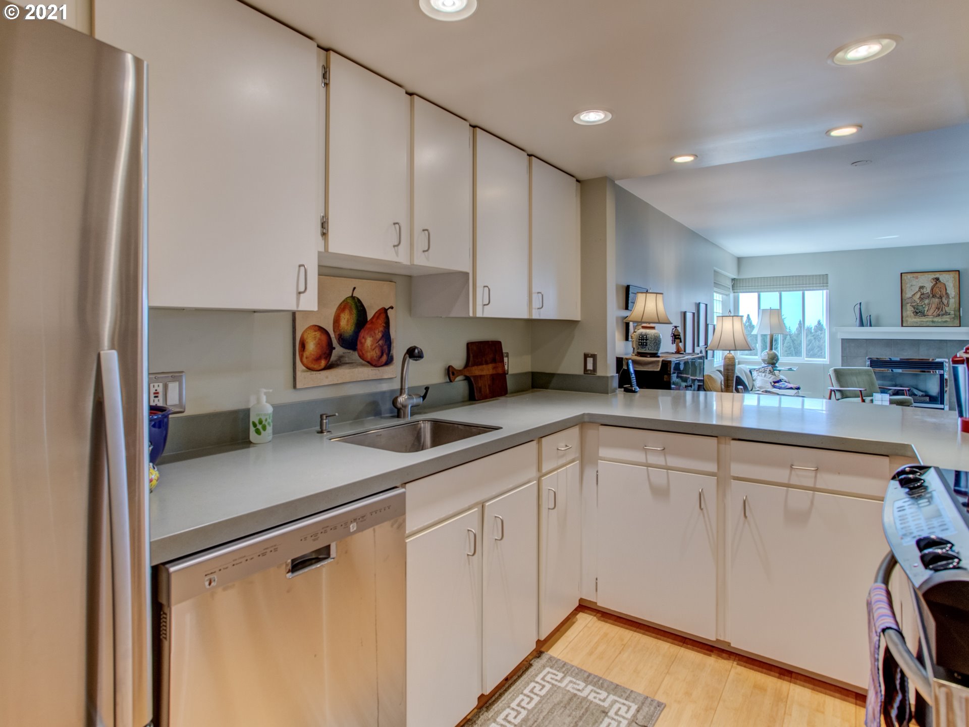 6665 West Burnside Road, Unit 451 Portland, OR 97225 - Photo 2 of 32 Gallery Image 2
