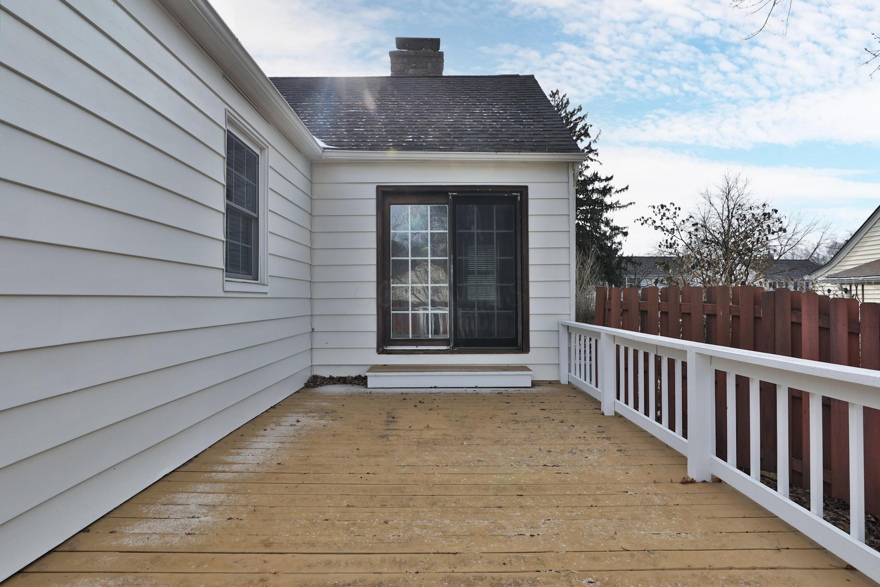 398 Fallis Road Columbus, OH 43214 - Photo 52 of 59 Deck
