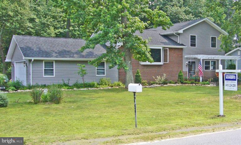 4105 Shoreham Beach Road Edgewater, MD 21037 - Photo 1 of 29 Exterior (Front)