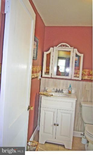 4105 Shoreham Beach Road Edgewater, MD 21037 - Photo 22 of 29 Bath