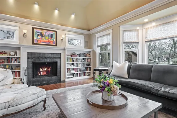 $1,990,000 | 915 Keystone Avenue, River Forest, IL 60305
