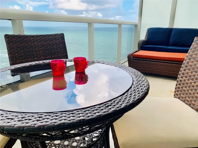 $4,500 | 1830 South Ocean Drive, Unit 1912, Hallandale Beach, FL 33009