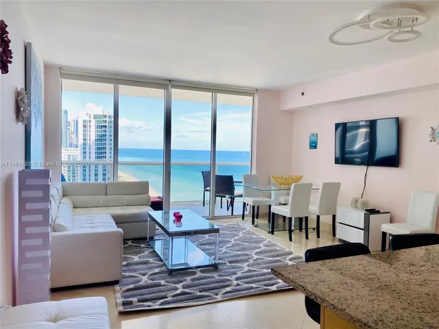 $4,500 | 1830 South Ocean Drive, Unit 1912, Hallandale Beach, FL 33009
