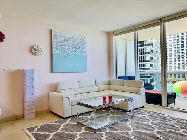 $4,500 | 1830 South Ocean Drive, Unit 1912, Hallandale Beach, FL 33009