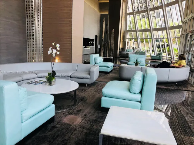 $4,500 | 1830 South Ocean Drive, Unit 1912, Hallandale Beach, FL 33009