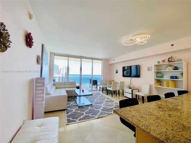 $4,500 | 1830 South Ocean Drive, Unit 1912, Hallandale Beach, FL 33009