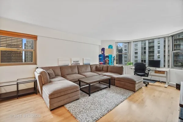 $2,450 | 535 North Michigan Avenue, Unit 2008, Chicago, IL 60611