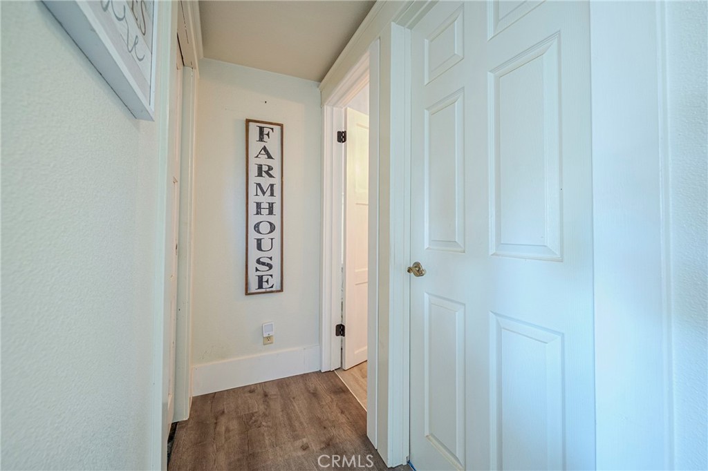 14625 Le Grand Road Le Grand, CA 95333 - Photo 36 of 60 a view of an entryway with wooden floor