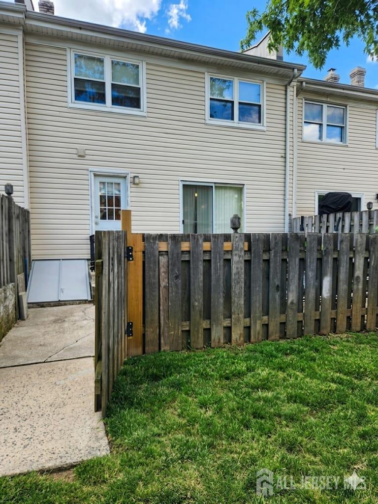 344 High Street Perth Amboy, NJ 08861 - Photo 31 of 34