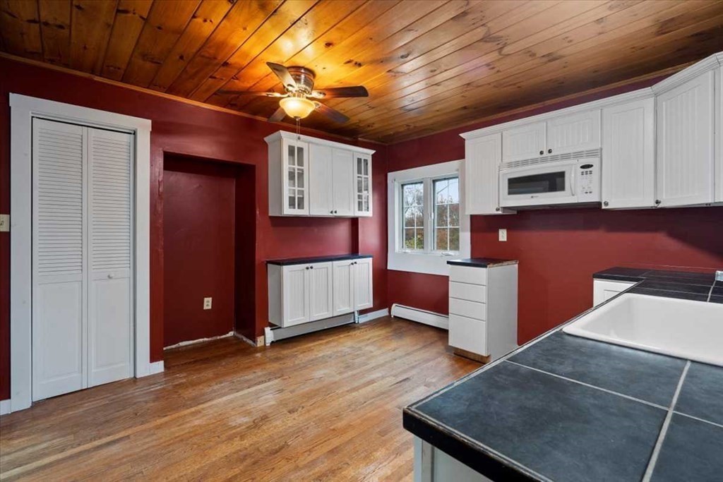 48 Baldwinville Road Templeton, MA 01468 - Photo 8 of 42 Gallery Image 8