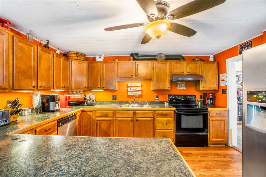 280 Bailey Street Woonsocket, RI 02895 - Photo 10 of 31
