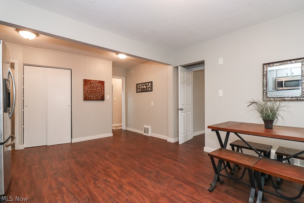 4481 Tiedeman Road Cleveland, OH 44144 - Photo 8 of 29 Gallery Image 8