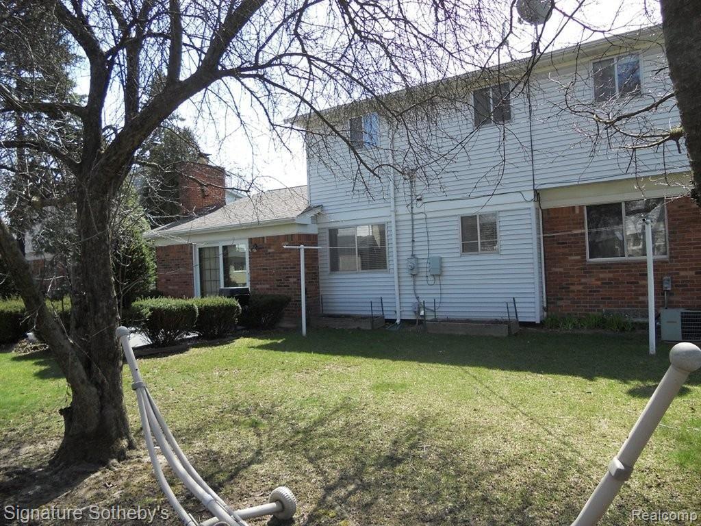 20910 Andover Road Southfield, MI 48076 - Photo 20 of 22 Rear View 1.JPG