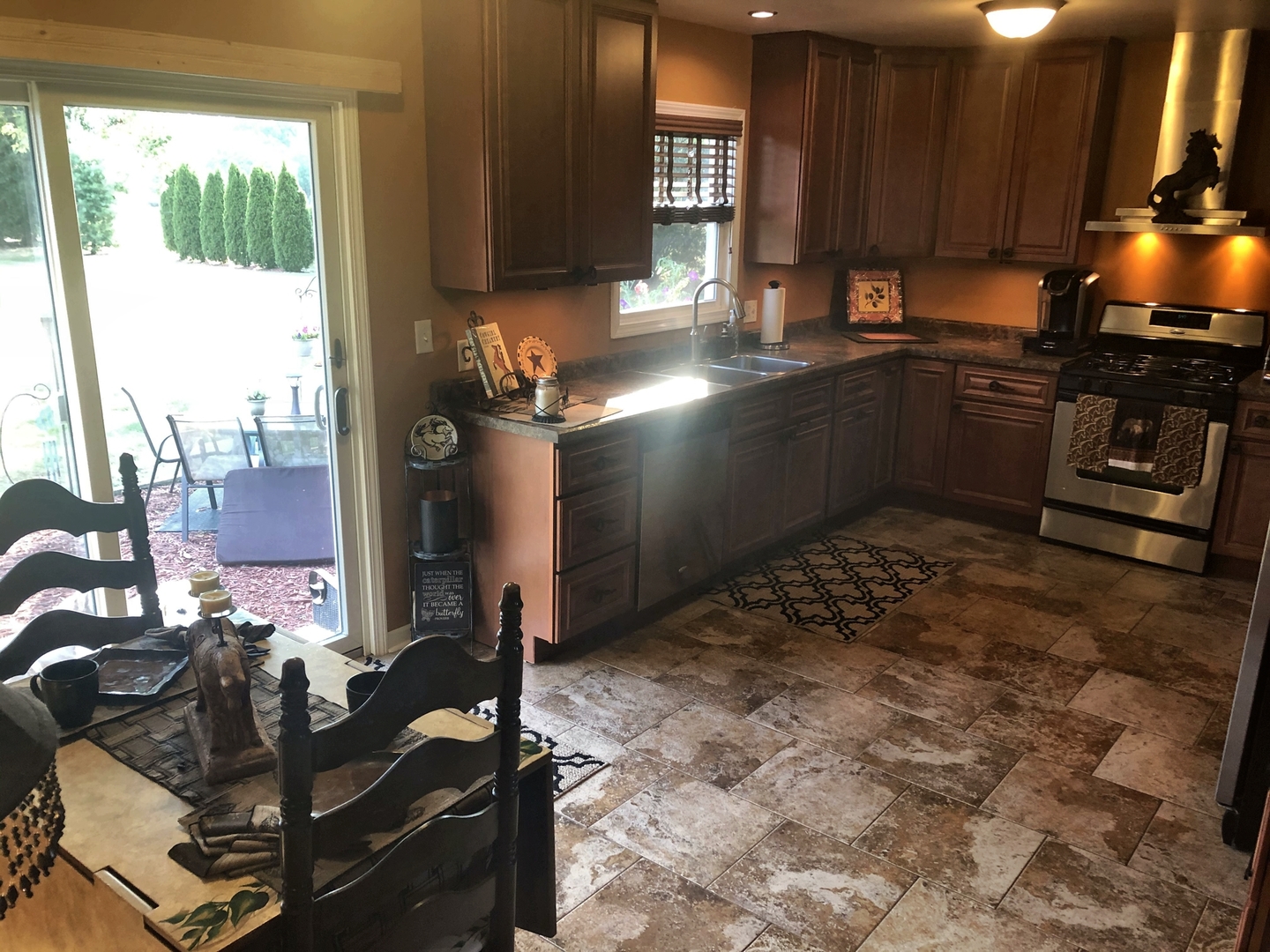 42W201 Burlington Road St. Charles, IL 60175 - Photo 7 of 17