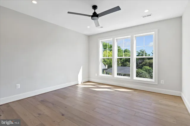 $3,195,000 | 4911 37th Street North, Arlington, VA 22207