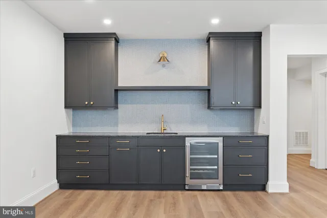 $3,195,000 | 4911 37th Street North, Arlington, VA 22207