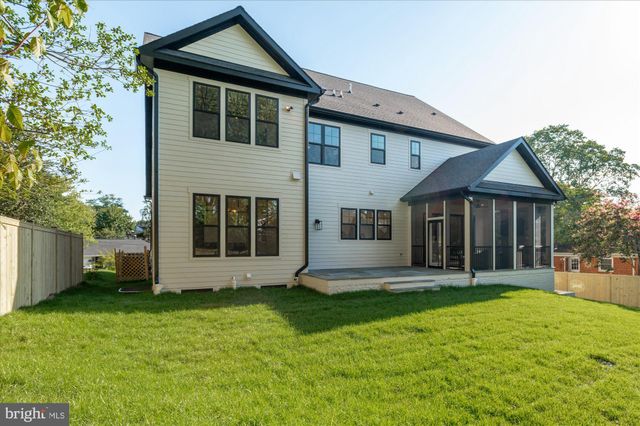 $3,195,000 | 4911 37th Street North, Arlington, VA 22207