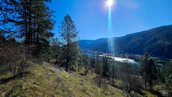 $249,000 | 618 Quail Drive, Lenore, ID 83541