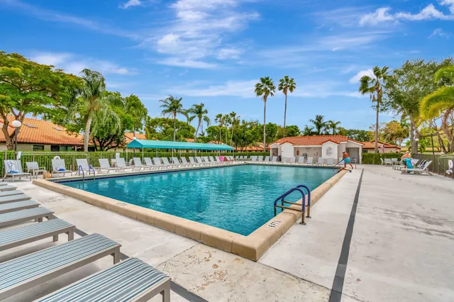 $279,999 | 6193 Pointe Regal Circle, Unit 402, Delray Beach, FL 33484