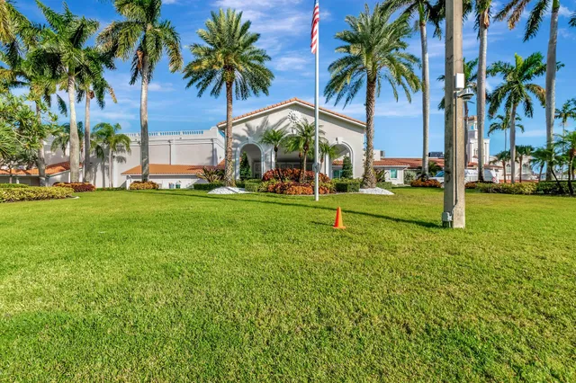 $279,999 | 6193 Pointe Regal Circle, Unit 402, Delray Beach, FL 33484