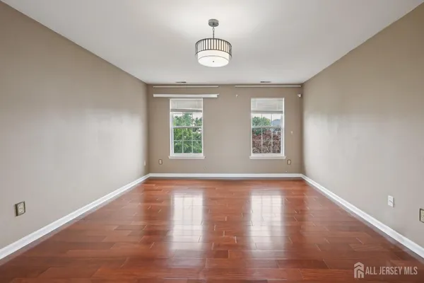 $4,800 | 5 Abate Court, Somerset, NJ 08873