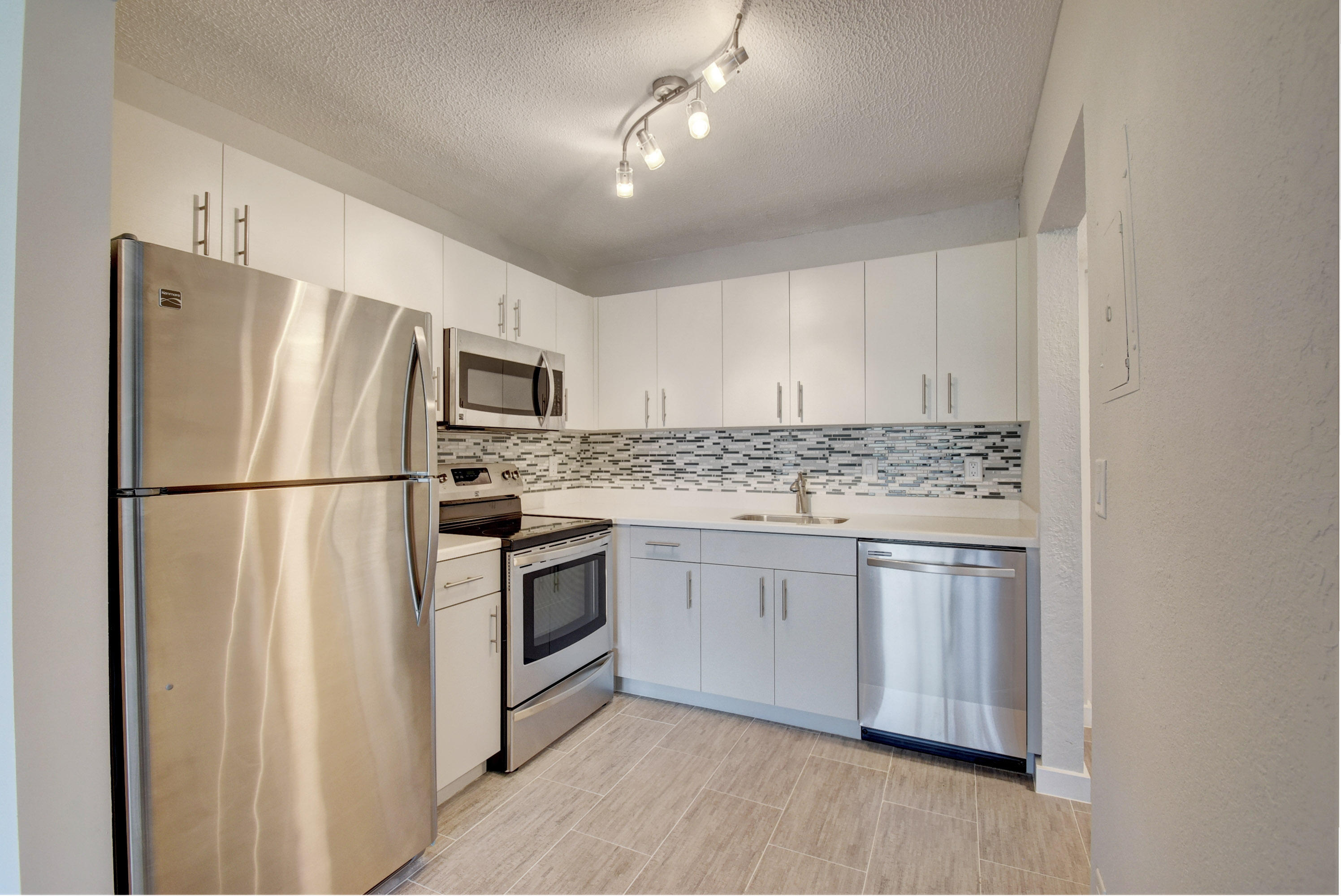 9355 Southwest 8th Street, Unit 120 Boca Raton, FL 33428 - Photo 10 of 21 Kitchen with new appliances