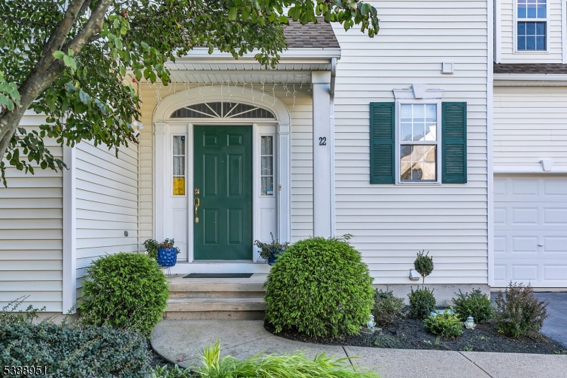 22 Honeyman Road Bernards, NJ 07920 - Photo 3 of 49