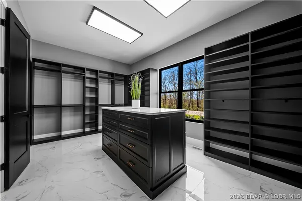 $1,899,000 | 1356 Duckhead Road, Lake Ozark, MO 65049