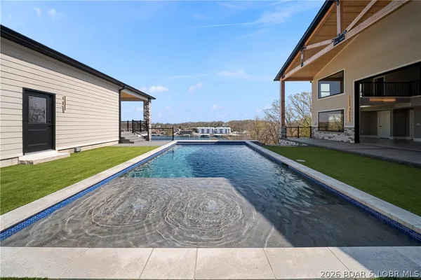 $1,899,000 | 1356 Duckhead Road, Lake Ozark, MO 65049