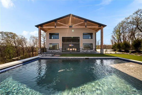 $1,899,000 | 1356 Duckhead Road, Lake Ozark, MO 65049