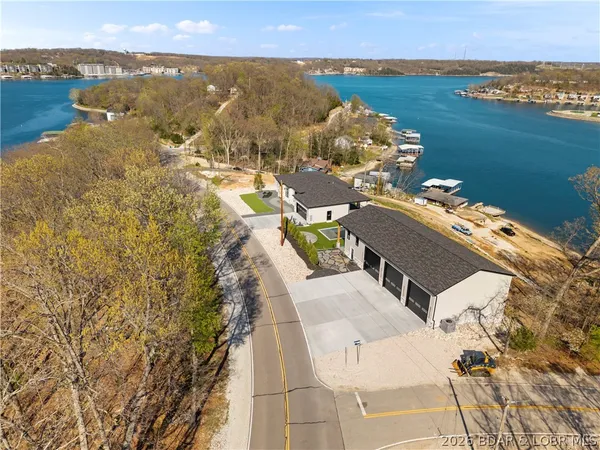 $1,899,000 | 1356 Duckhead Road, Lake Ozark, MO 65049