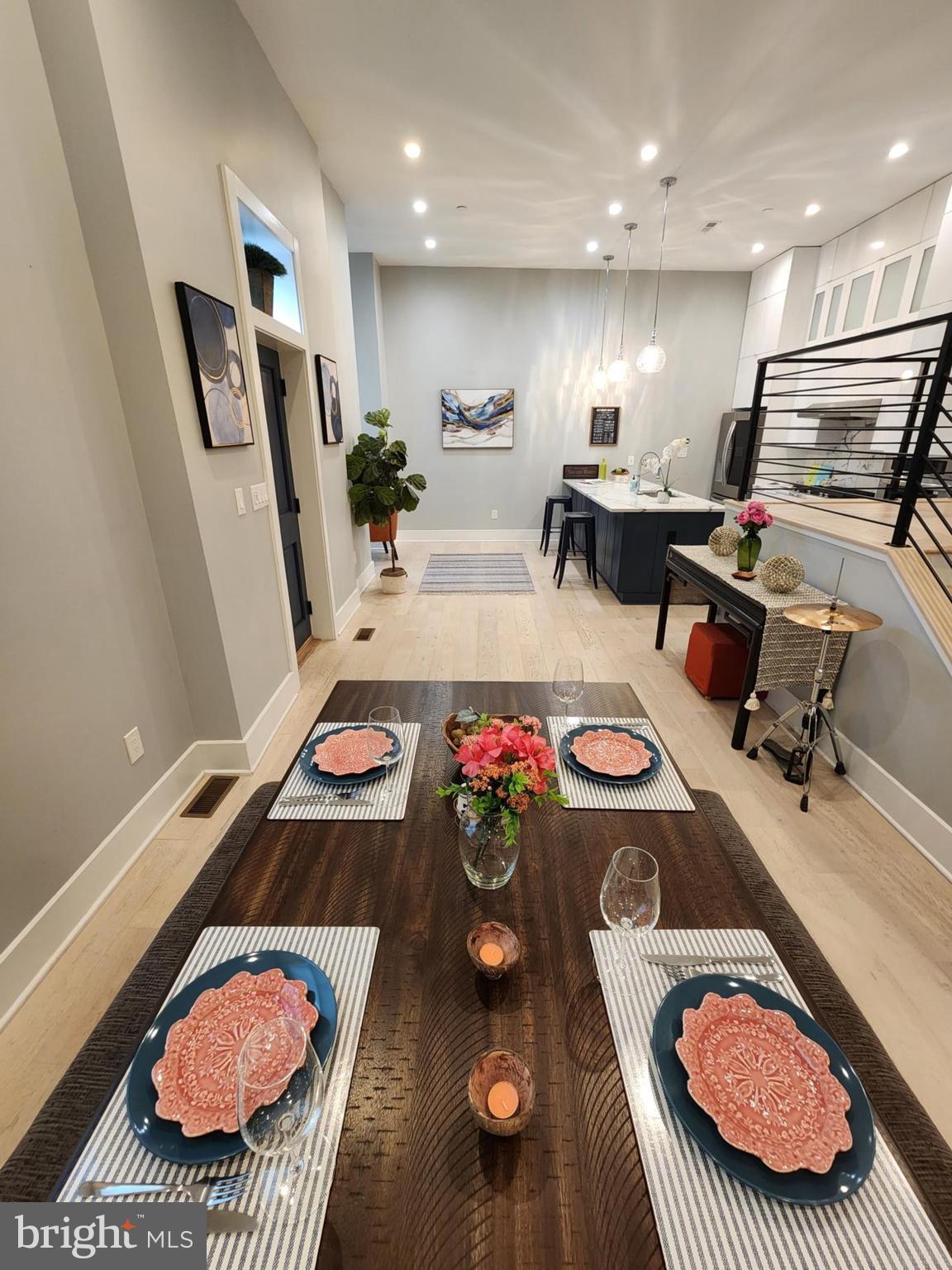 1001 C Street Southeast, Unit 2 Washington, DC 20003 - Photo 19 of 86 Entry level.